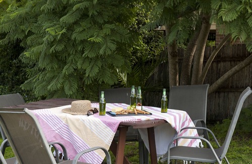 Milton Apartment | 125 Milton