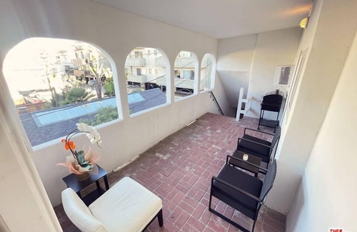 Venice Apartment | 12B Venice Beach Access Stay