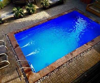 Lahore Hotel | 12th Avenue