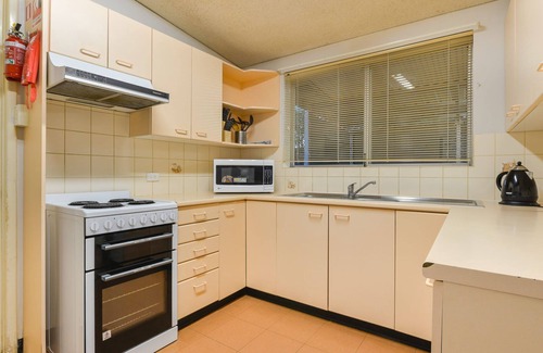 Exmouth House | 13 Grenadier Street - perfect for fishing trips