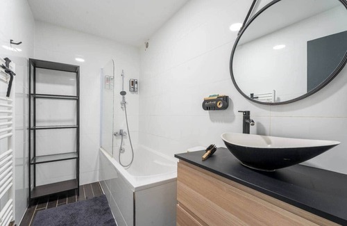 Woippy Apartment | 13. Private room 23m² + Sofa bed - WIFI - 120m² - France