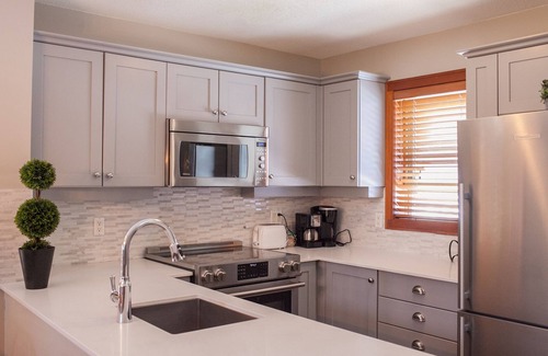 Blackcomb House | #13 Treeline Stylish 3 bedroom townhome located slope side on Blackcomb Mountain