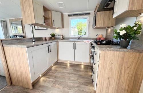 Warsash Resort | 13 West Drive
