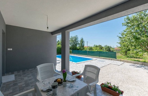Zemunik Donji House | 140 m² House ∙ 3 bedrooms ∙ 8 guests