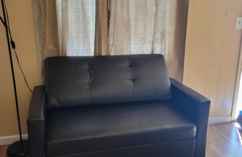 Sunrise Manor Apartment | 15 minutes from the strip of Las Vegas.
