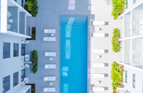 Grace Bay Apartment | 15% Off Oct- Walk to Grace Bay-Pool Views! Z-B103