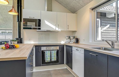 Olpenitz House | 16 person holiday home in Hasselberg