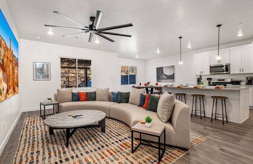St. George House | 1626| Private Swim Spa, Hot tub, Resort access