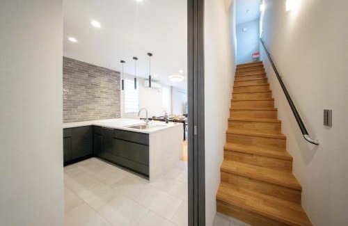 Meguro Villa | 169平米新築一軒家 中目黒と代官山徒歩圏 最大6名 2泊以上から宿泊可 送迎サービスあり4泊以上1回無料