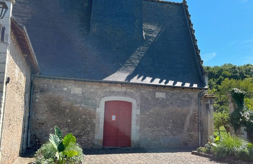 Saint-Etienne-de-Chigny House | 16th century priory, sleeps 11, large enclosed garden, near the Loire chateaux