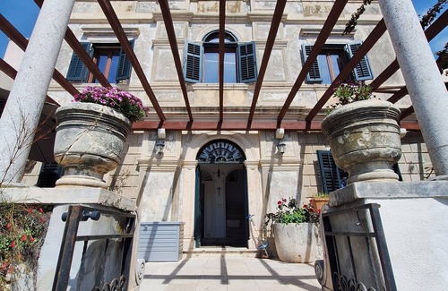 Pile Villa | 16th century villa Filomena, panoramic sea views, walking distance to Old Town