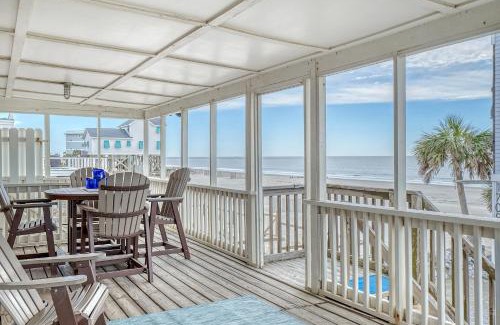 Folly Beach House | 1709 E Ashley Bacon in the sun