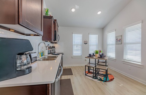 Centerton House | 177 Tiny Home near MTB Trails Walmart HQ Sleeps 6