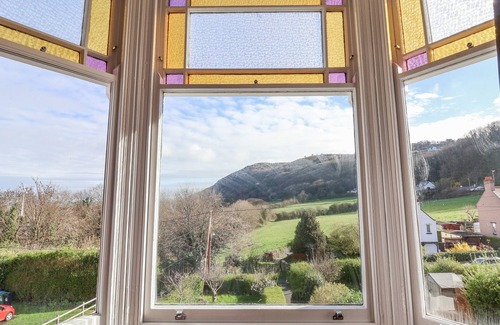 Meliden Cottage | 18 FFORDD TANRALLT, family friendly, with a garden in Prestatyn