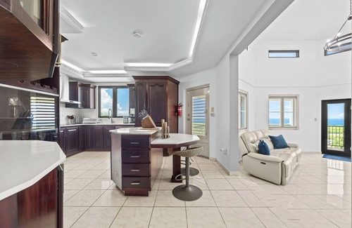 Yeguada Villa | 180° Ocean View hacienda - ideal for families & kids.