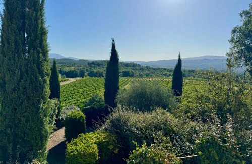 Goult House | 18th-century sheepfold surrounded by vineyards