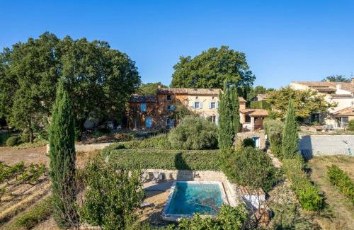 Goult House | 18th-century sheepfold surrounded by vineyards