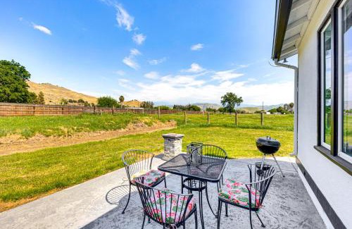 Woodlake House | 19 Mi to Sequoia Natl Park Mtn-View Woodlake Gem