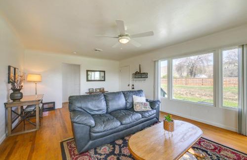 Woodlake House | 19 Mi to Sequoia Natl Park Mtn-View Woodlake Gem