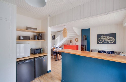 Pleneuf-Val-Andre Ski Chalet | 190m from the beach, downtown, house for 8