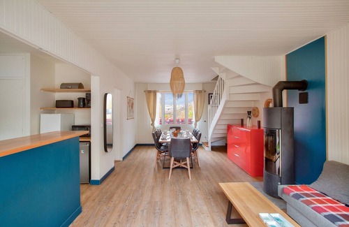 Pleneuf-Val-Andre Ski Chalet | 190m from the beach, downtown, house for 8