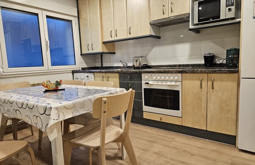 Gijon-Este Apartment | 1A111 Apartamento moderno de 3 dormitorios.