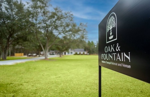 Grand Bay Apartment | 1B Aprtment at Oak + Fountain #1