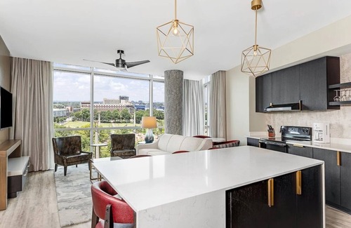 Downtown Atlanta Resort | 1Bed/1Bath New Resort in Downtown Atlanta Near Centennial Olympic Park!