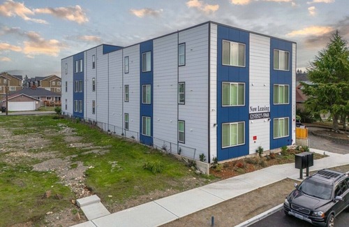 South Tacoma Apartment | 1BR/1BA Chic Apartment near Hospitals