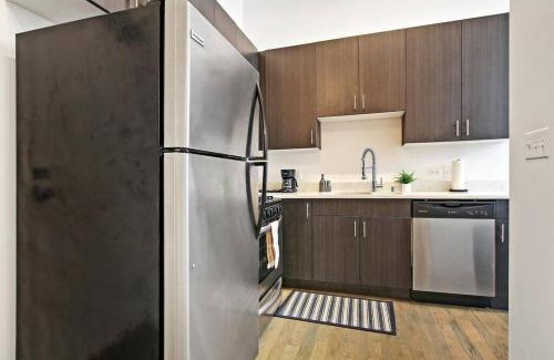 West Loop Apartment | 1BR Adorable Apt with In-unit Laundry - Lake 206 rep