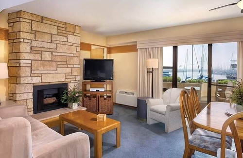 Pierpont Bay Condo | 1br+ Condo W/CA Family Vacation Fun!
