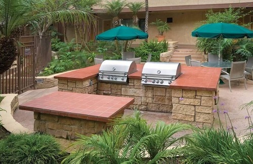 Pierpont Bay Condo | 1br+ Condo W/CA Family Vacation Fun!
