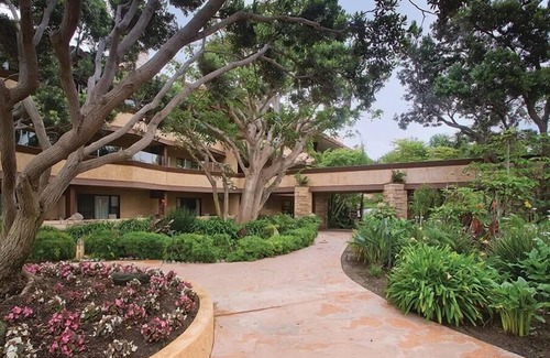 Pierpont Bay Condo | 1br+ Condo W/CA Family Vacation Fun!