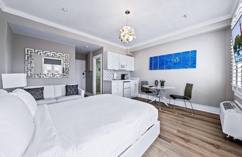 Palm Beach - West Palm Beach Hotel | 1BR Retreat w/Private Terrace