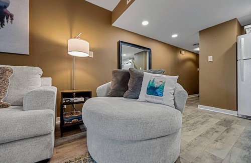 Sevierville Condo | 1BR, secluded condo, views. Free attraction tickets.