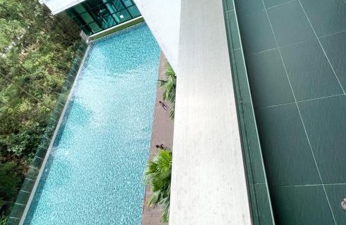 Bukit Indah Apartment | 1min to BukitIndah AEON Skyloft 3BR Muji PoolView