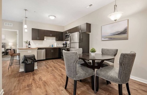 Westerville Apartment | 1st Floor Monthly 2BR Near Intel + Data Centers