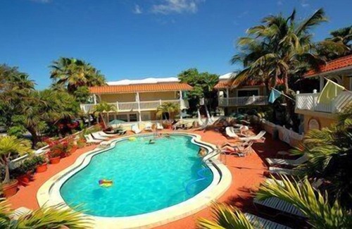 Bradenton Beach Hotel | 1st Floor Studio. King Bed Pet Friendly
