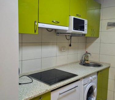 Dnipro Apartment | 2кімнатні Апартаменти на проспекті Науки76 ДДувс ДІІТ ДНУ Дафі neo Plaza Тополя