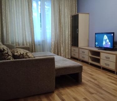 Kharkiv Apartment | 2 к квартира между двумя станциями метро Студенческая и Академика Павлова