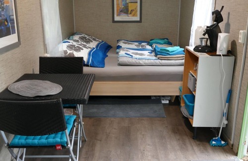 Pelm Apartment | 2-3 person site trailer, sanitary facilities in the main building - Mawile-Eifelschlaf, site trailer