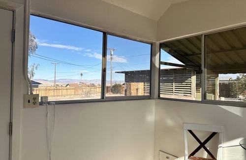 Twentynine Palms House | 2.9 Palms - 5 minute drive to park!