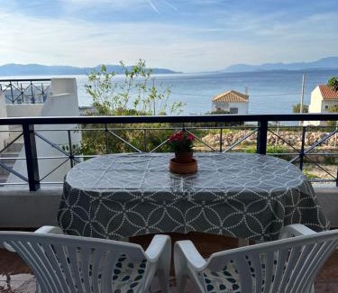 Milos Apartment | 2 Ambelia paradise