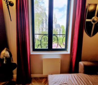 Rouen City Centre Apartment | 2 Appt MédiéLounge ou MédiéOld, Parking Vue magnifique par Beds76