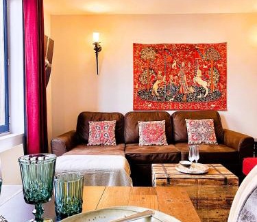 Rouen City Centre Apartment | 2 Appt MédiéLounge ou MédiéOld, Parking Vue magnifique par Beds76