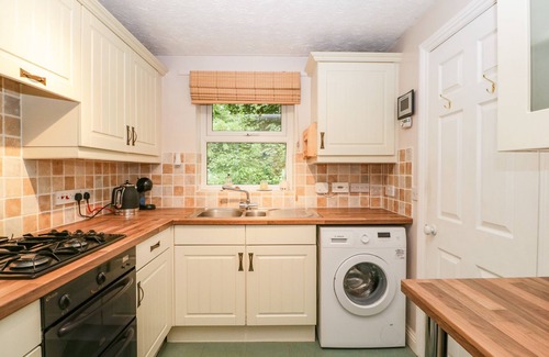 Dorchester House | 2 BATHSHEBA TERRACE, pet friendly, with a garden in Dorchester