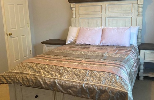 Charlotte House | 2 bed 2.5 Bath House in Ballantyne Area . Come and Stay at our Home and Enjoy cl