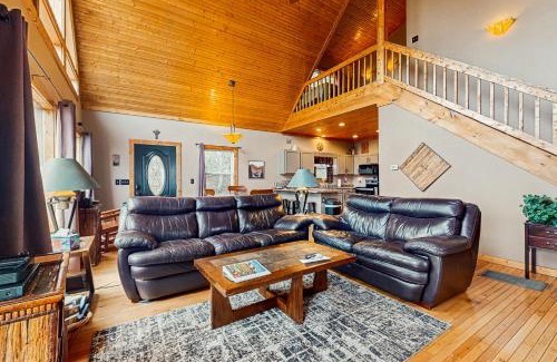 Bryson City House | 2 Bed 2 Bath Vacation home in Bryson City