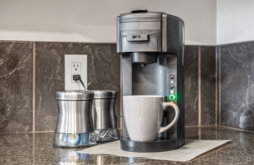 Mission District Condo | 2-Bed by River, AC, Free Parking, Near Saddledome