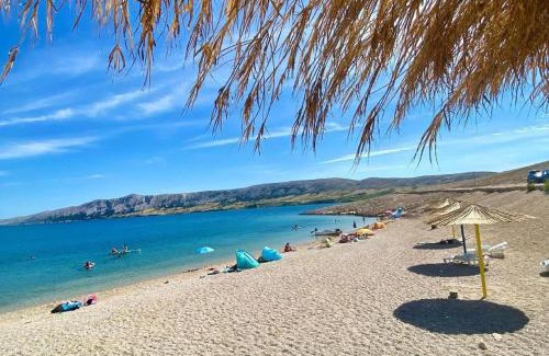 Zubovici Apartment | 2 Bed Flat - Sleeps 8 - Parking - Wifi